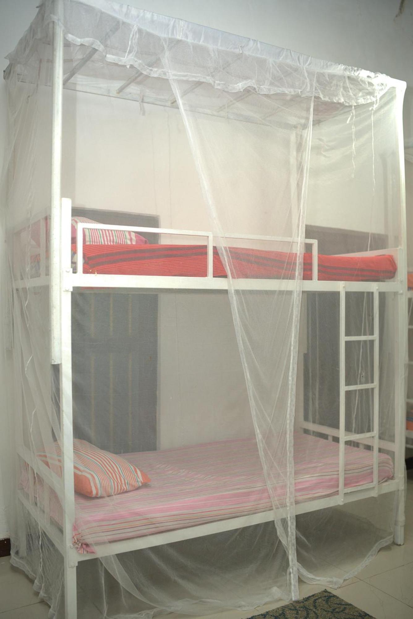 Traveller'S Hostel Хикадува Екстериор снимка
